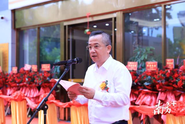 凯发天生一触即发集团首席资本运营官，创兴银行董事李锋。 受访者供图